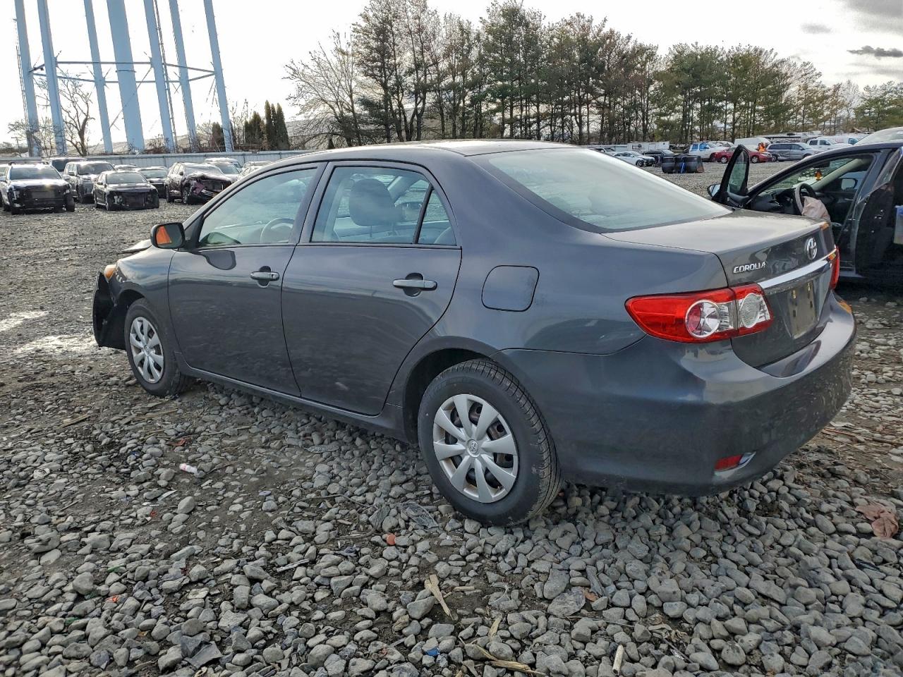 2012 TOYOTA COROLLA BASE photo 2