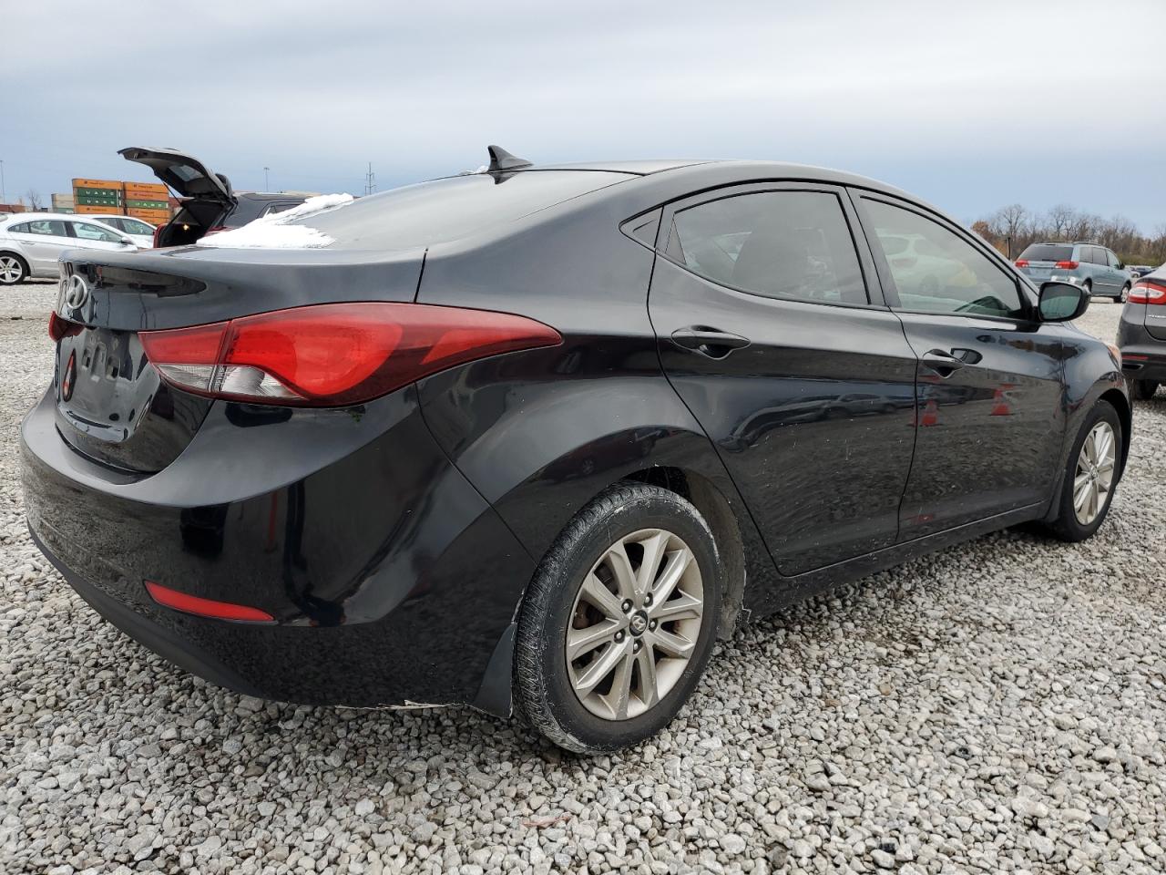 2015 HYUNDAI ELANTRA SE photo 3