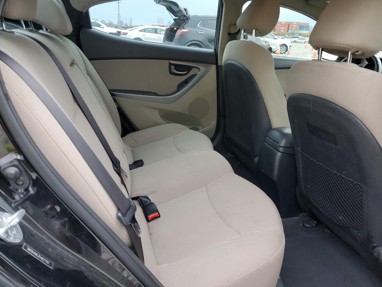 2015 HYUNDAI ELANTRA SE photo 10