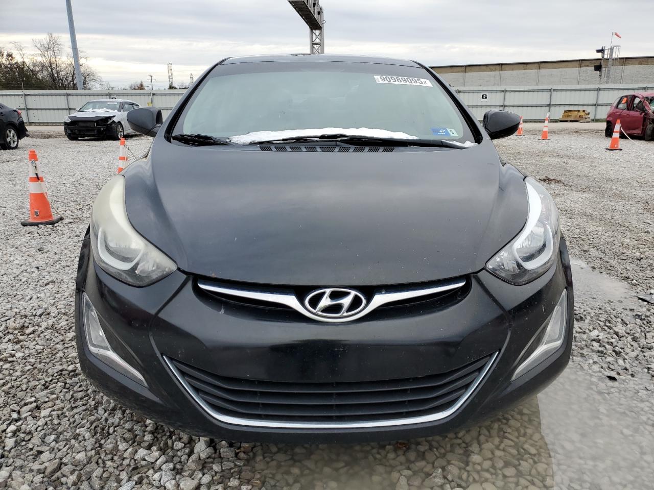 2015 HYUNDAI ELANTRA SE photo 5