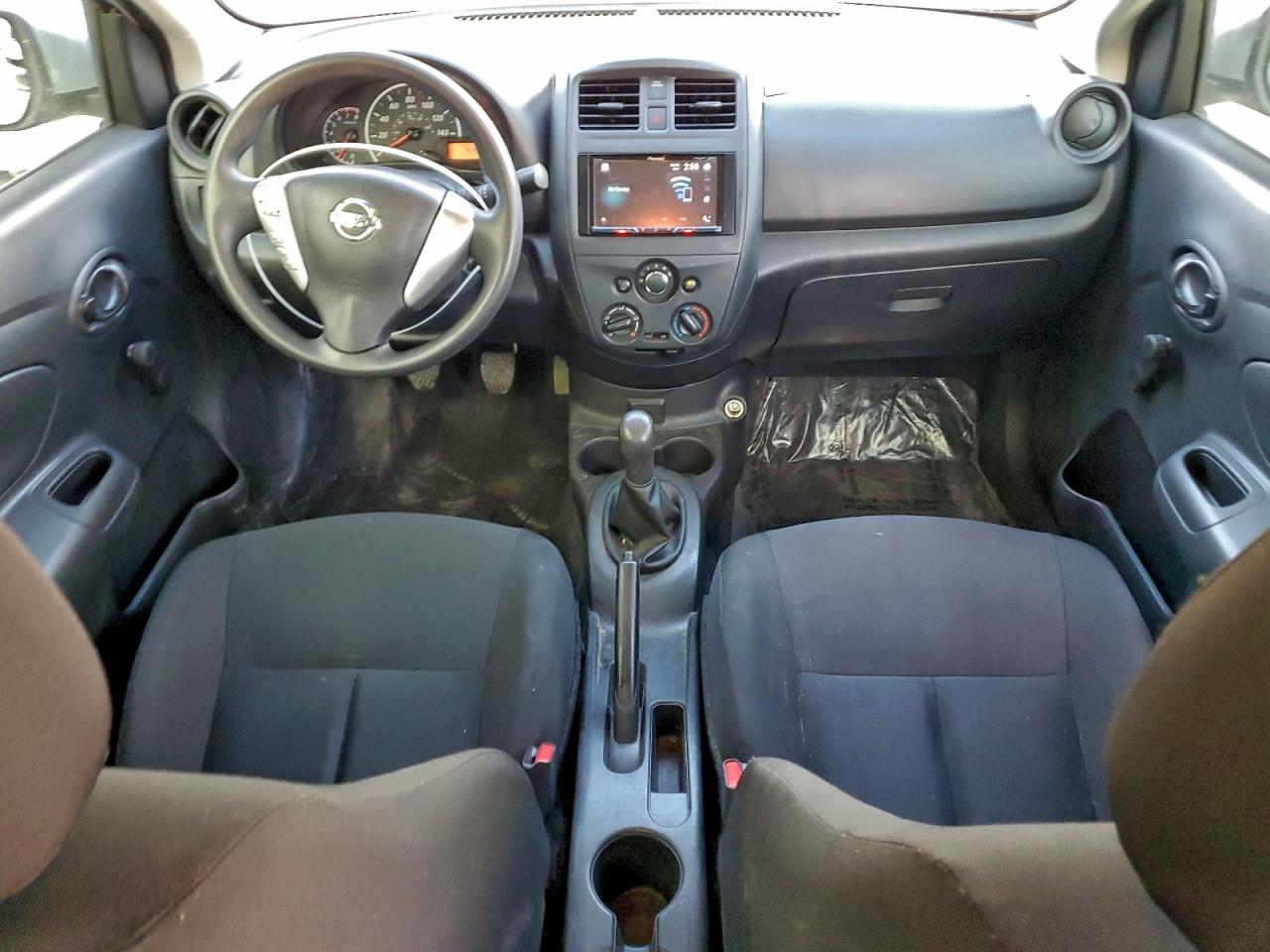 2018 NISSAN VERSA S photo 8