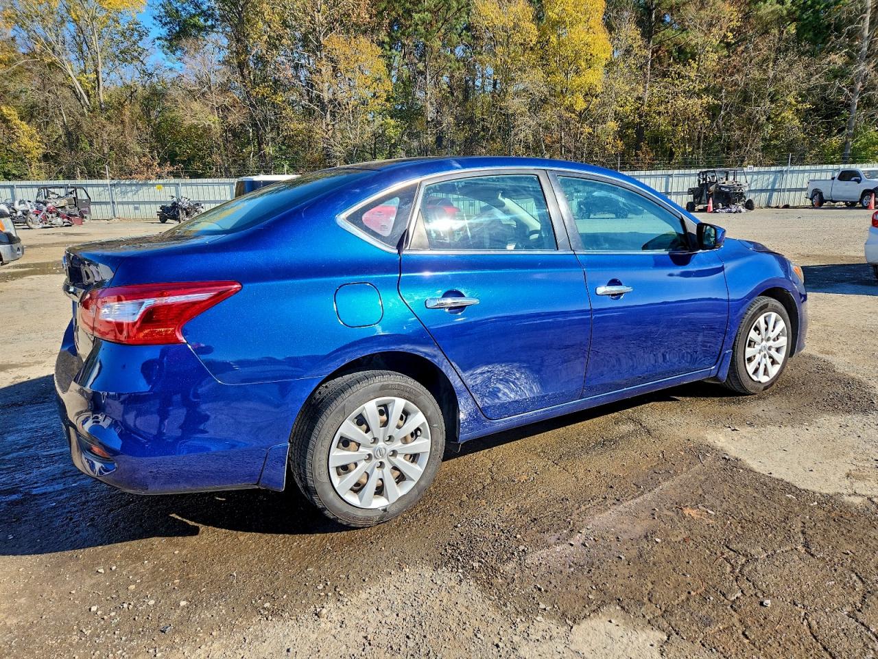 2019 NISSAN SENTRA S photo 3