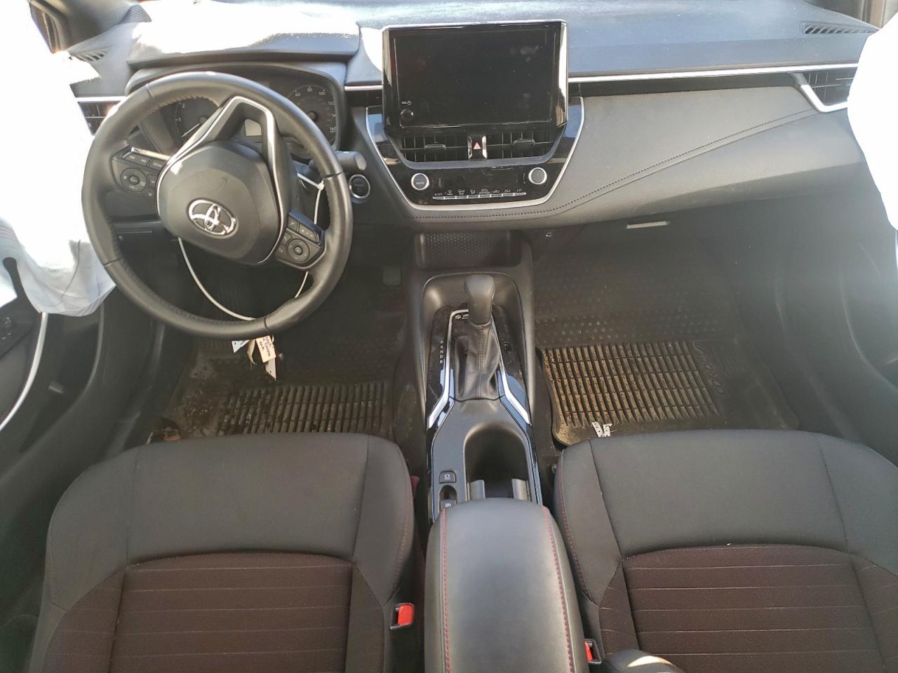 2024 TOYOTA COROLLA LE photo 8