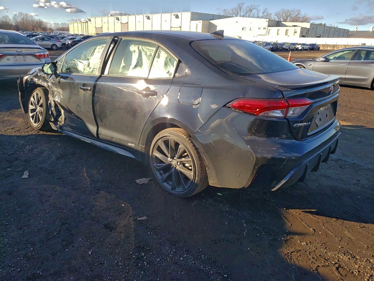 2024 TOYOTA COROLLA LE photo 2