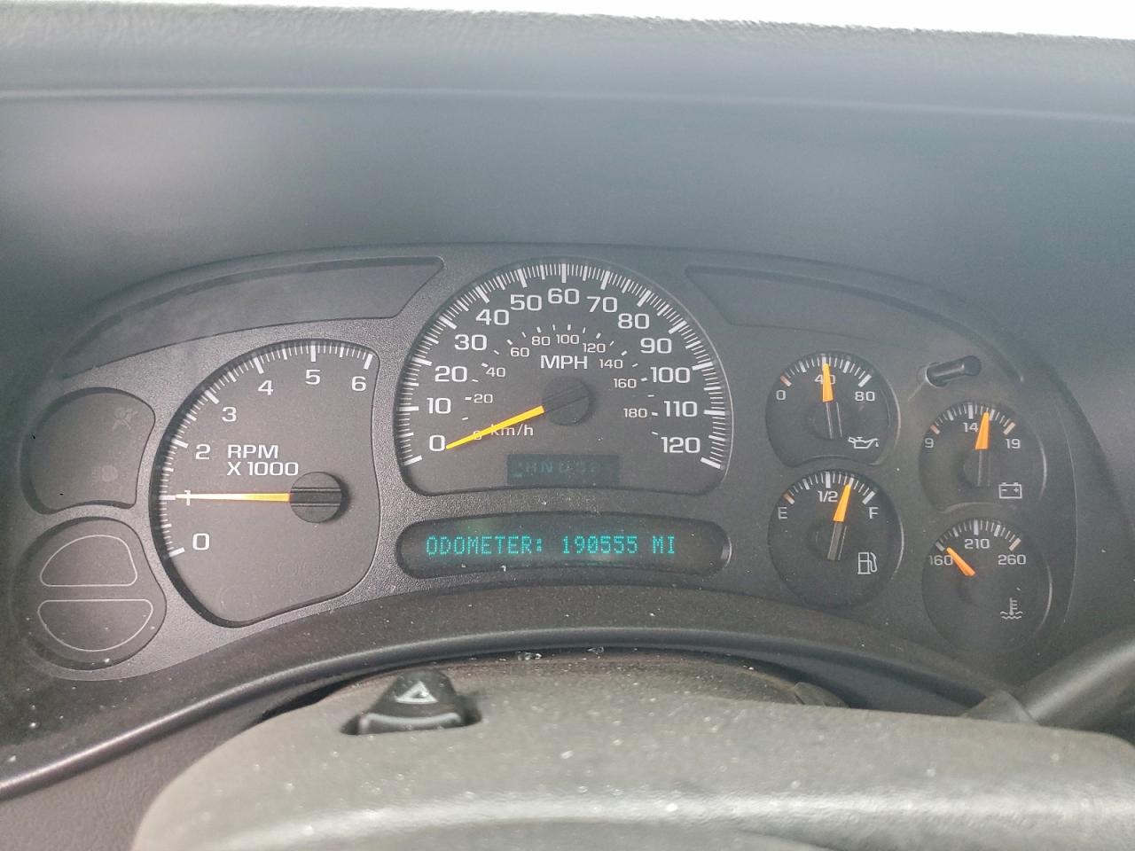 2004 GMC NEW SIERRA C1500 photo 9