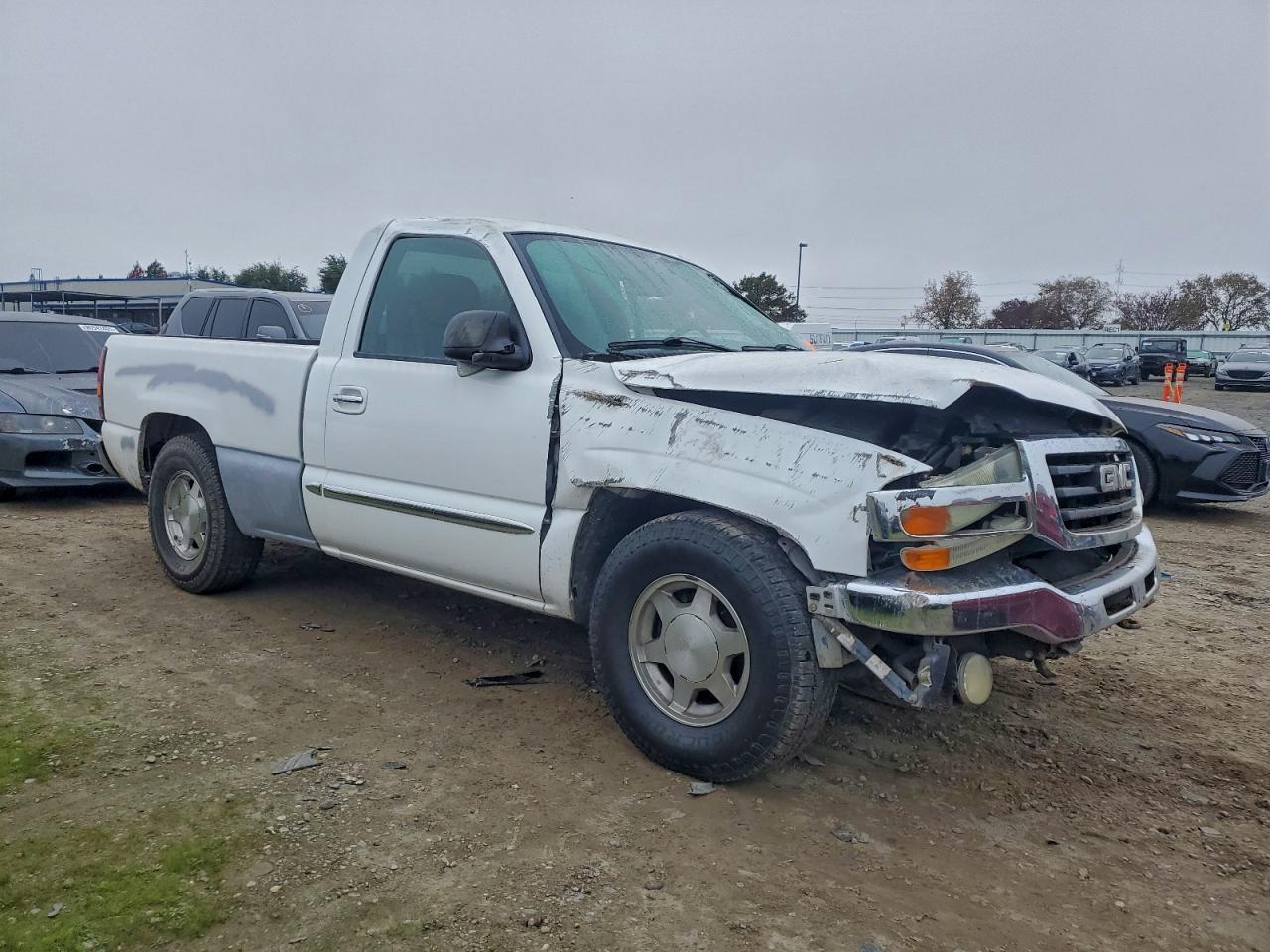 2004 GMC NEW SIERRA C1500 photo 4