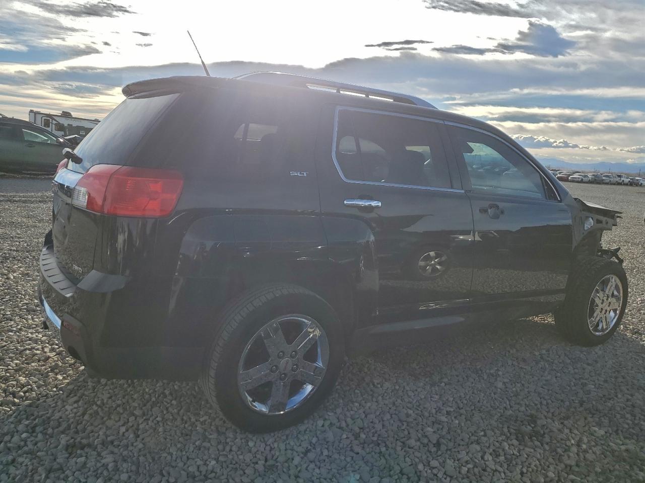 2012 GMC TERRAIN SLT photo 3