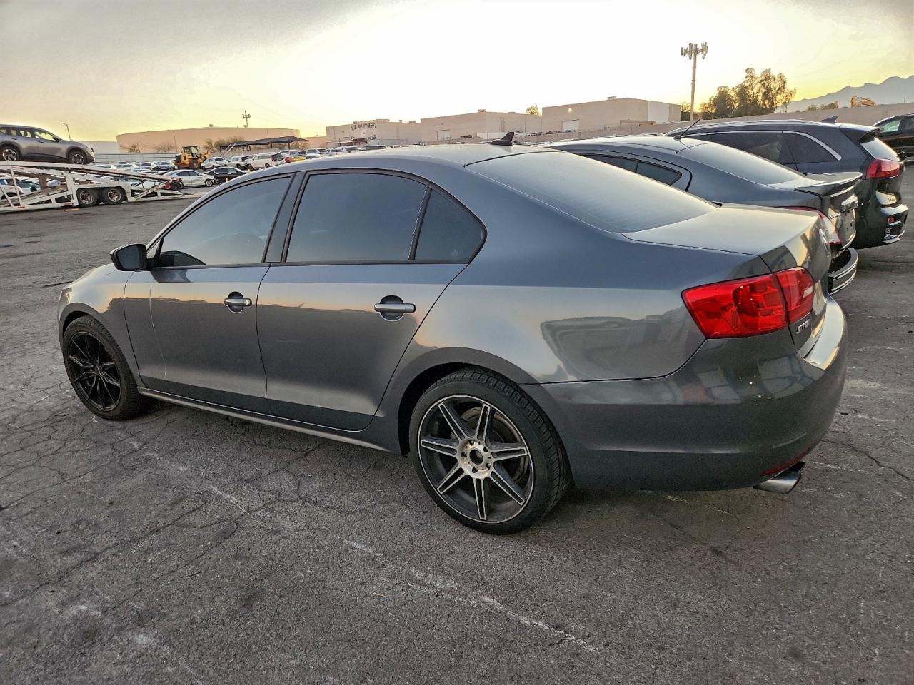 2014 VOLKSWAGEN JETTA TDI photo 2