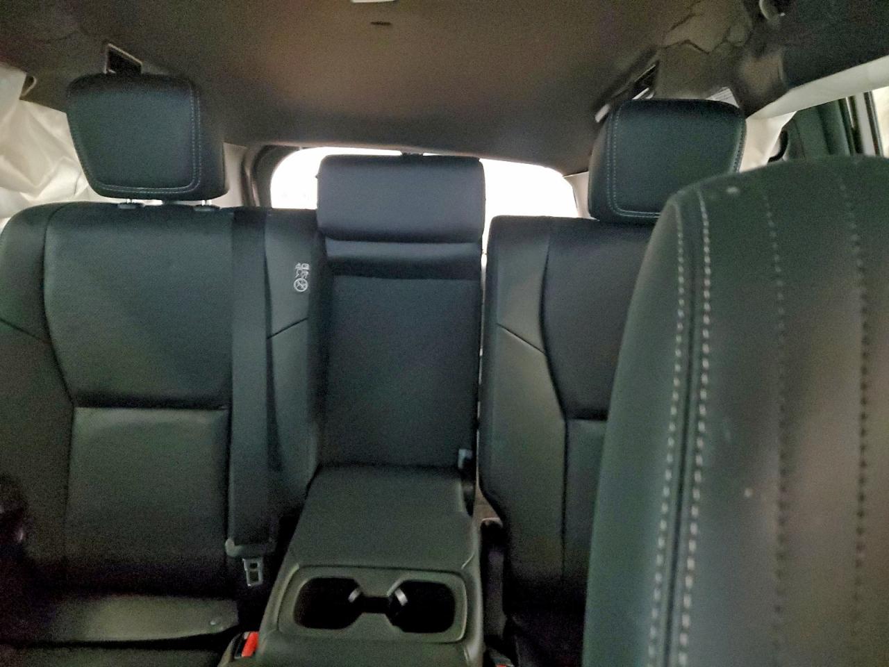 2025 TOYOTA LAND CRUISER BASE photo 10
