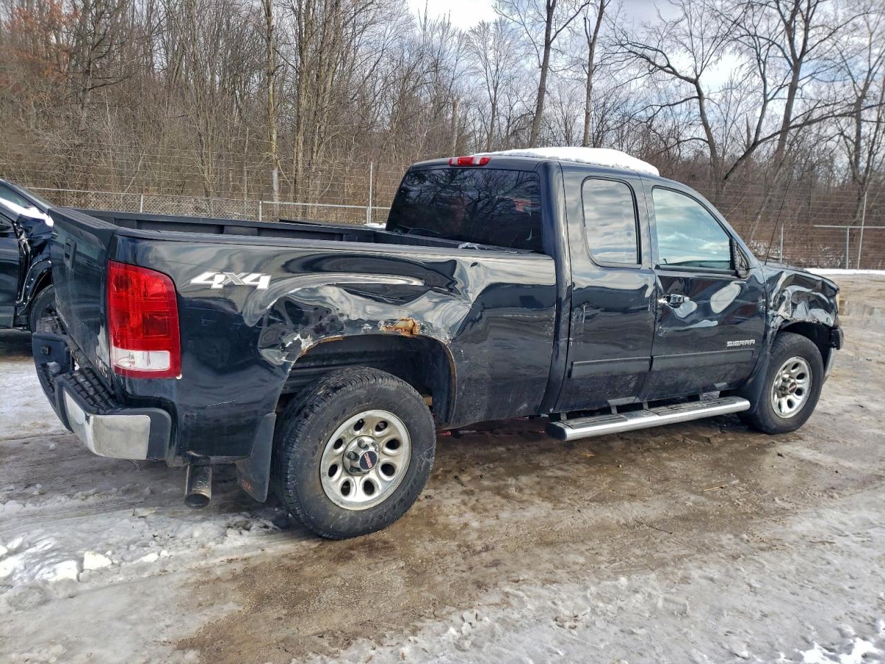 2011 GMC SIERRA K1500 SLE photo 3