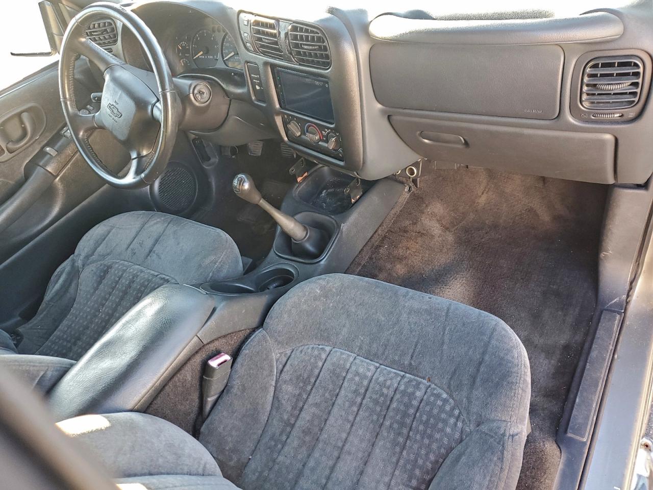 2001 CHEVROLET S TRUCK S10 photo 8