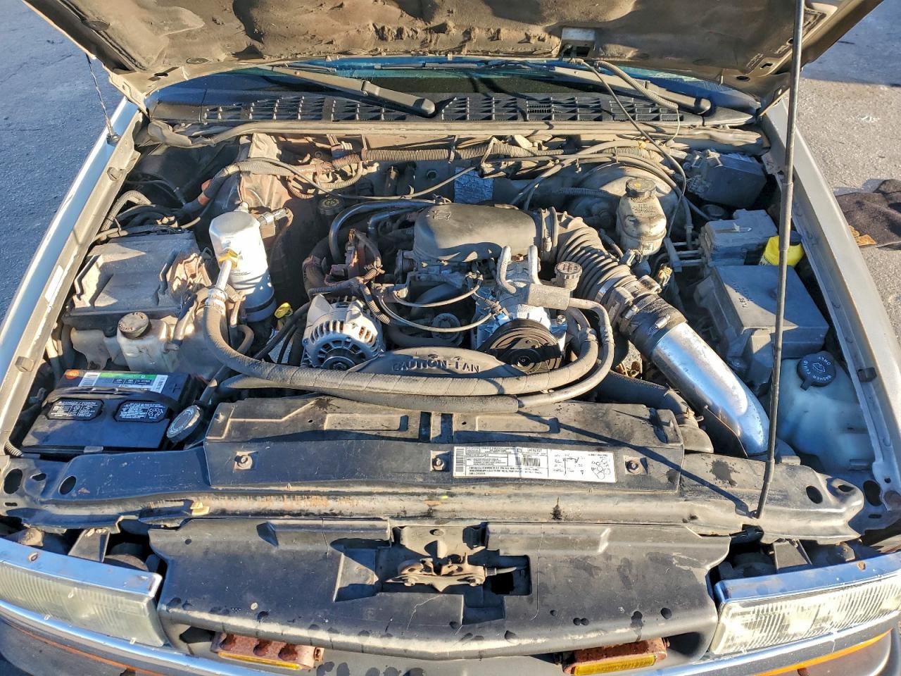 2001 CHEVROLET S TRUCK S10 photo 11