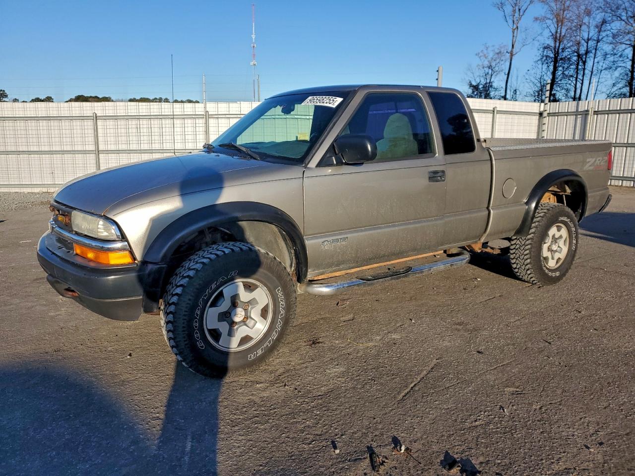 2001 CHEVROLET S TRUCK