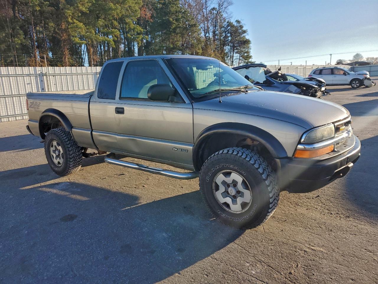 2001 CHEVROLET S TRUCK S10 photo 4