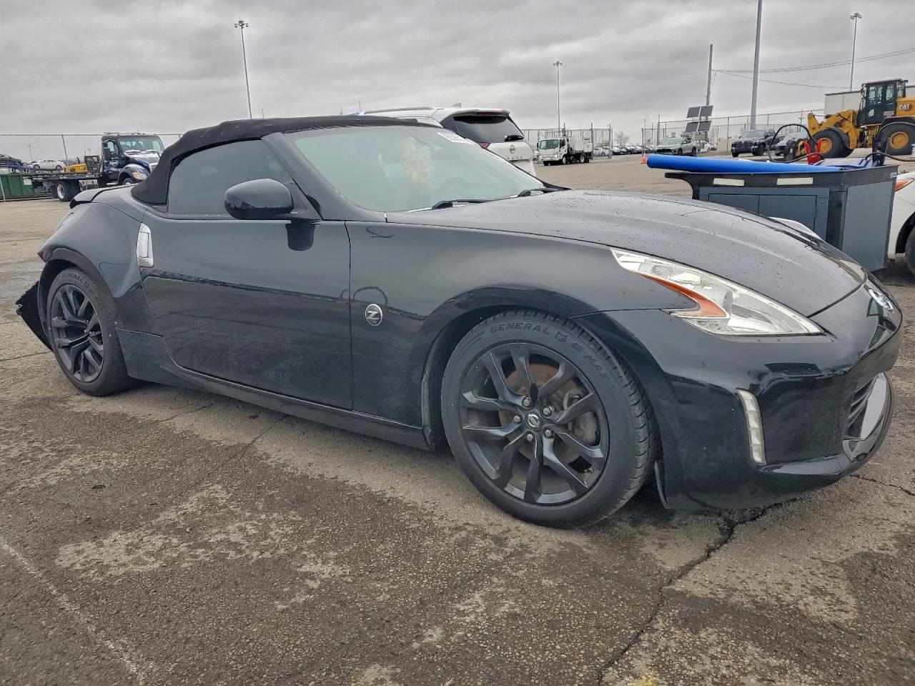2016 NISSAN 370Z BASE photo 4