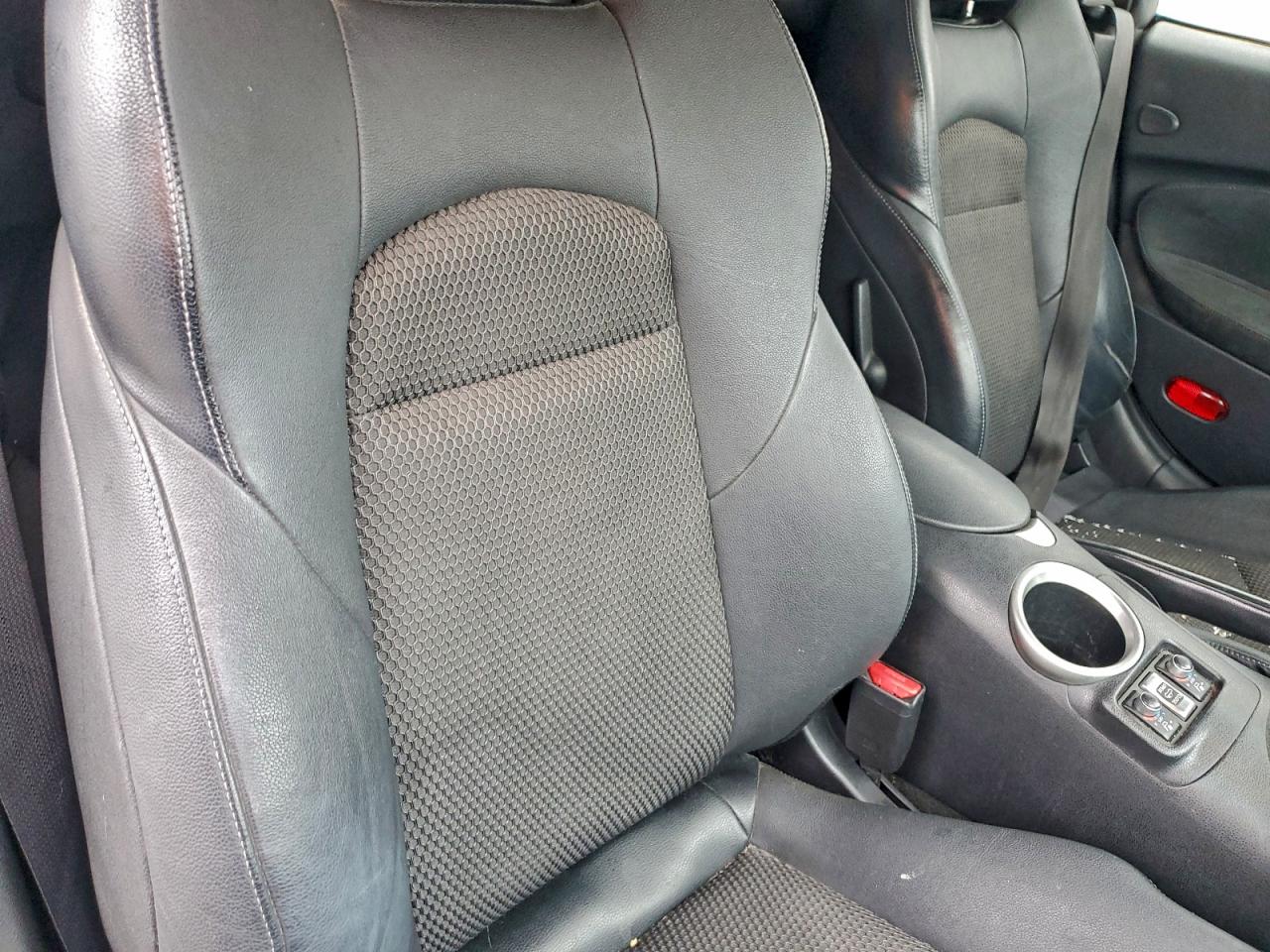 2016 NISSAN 370Z BASE photo 10