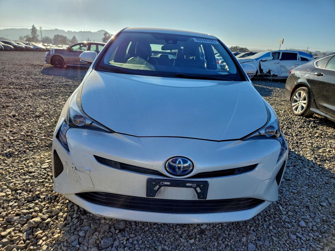 2017 TOYOTA PRIUS photo 5