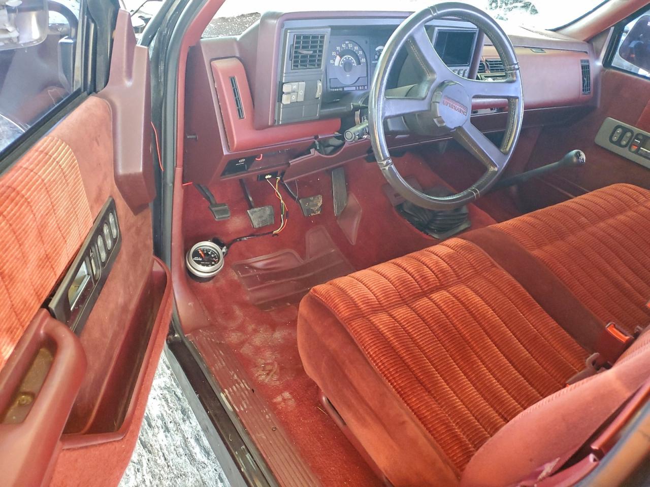 1991 CHEVROLET GMT-400 C1500 photo 8
