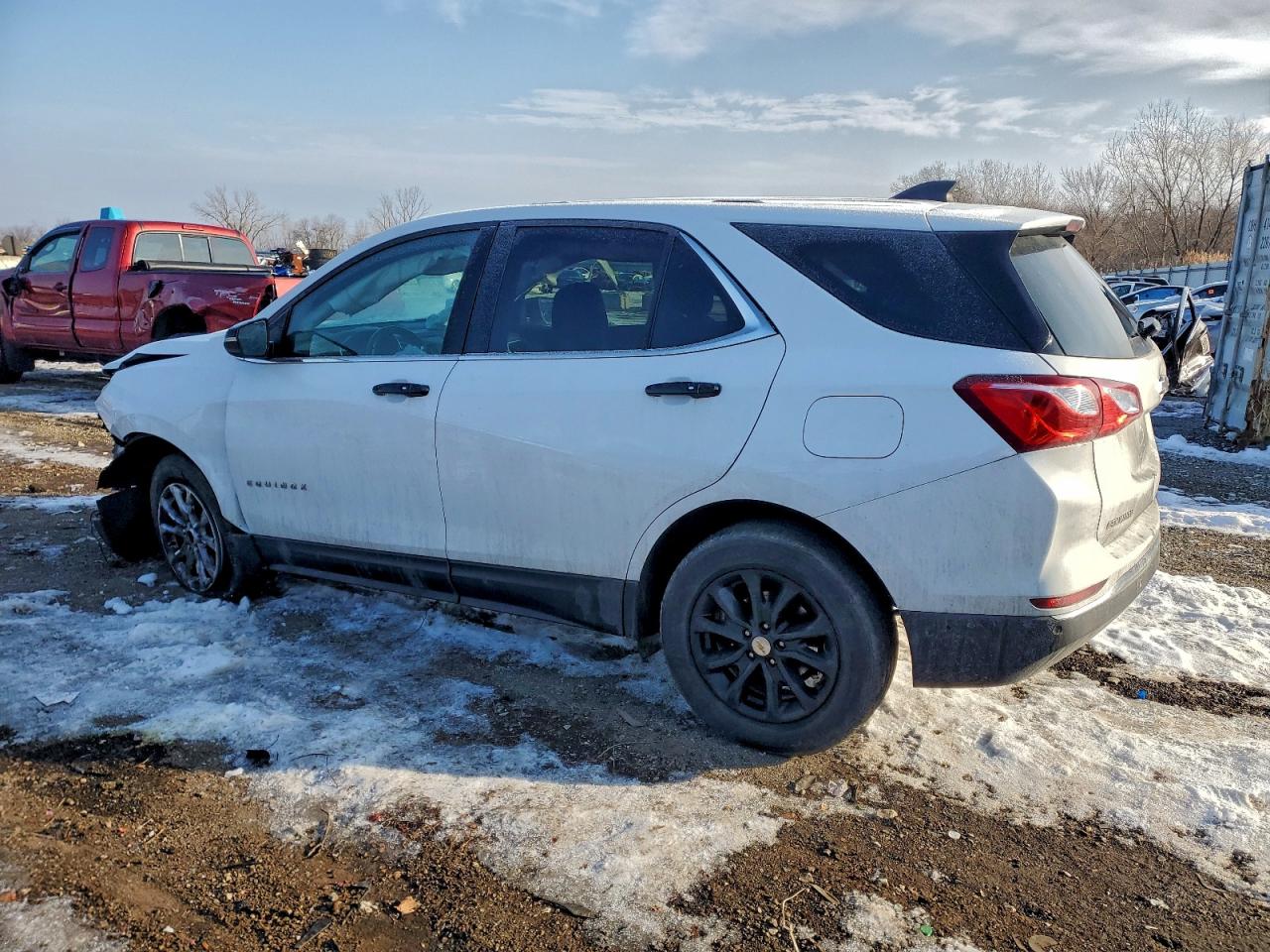 2019 CHEVROLET EQUINOX LT photo 2