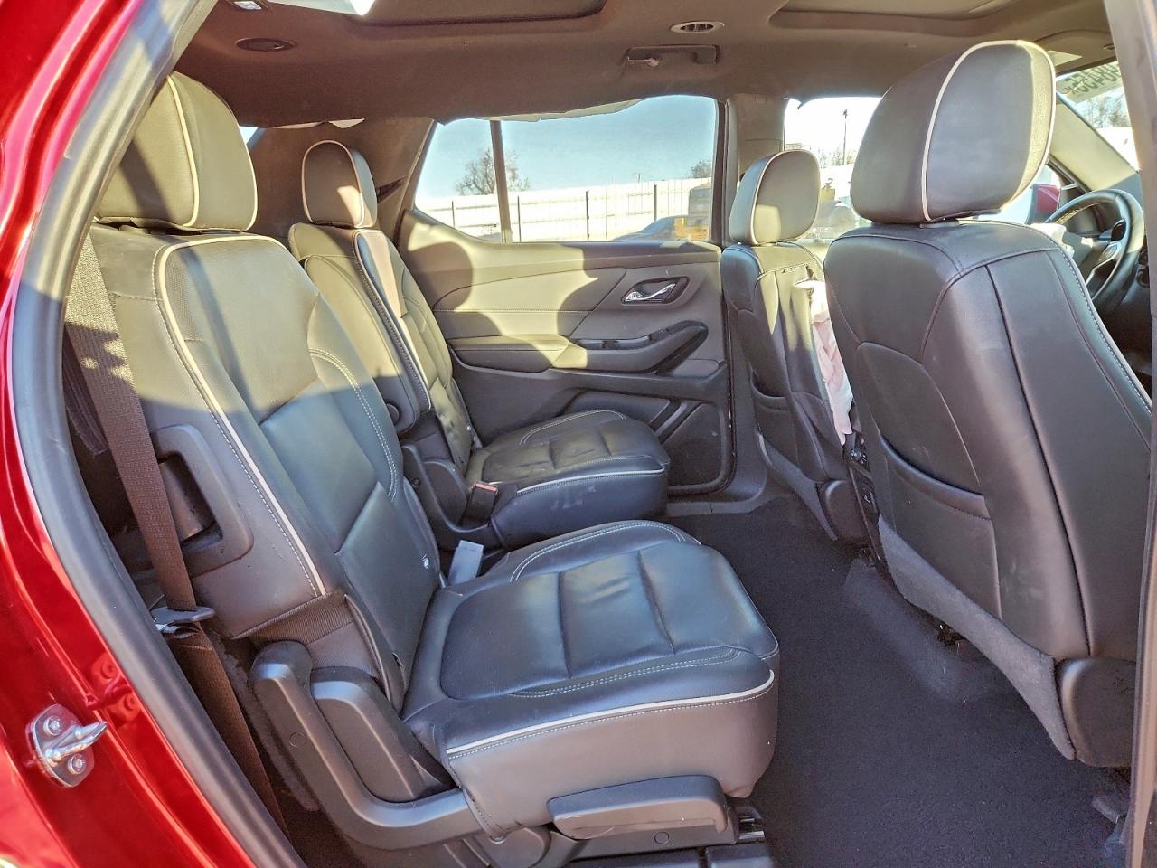 2023 CHEVROLET TRAVERSE PREMIER photo 11