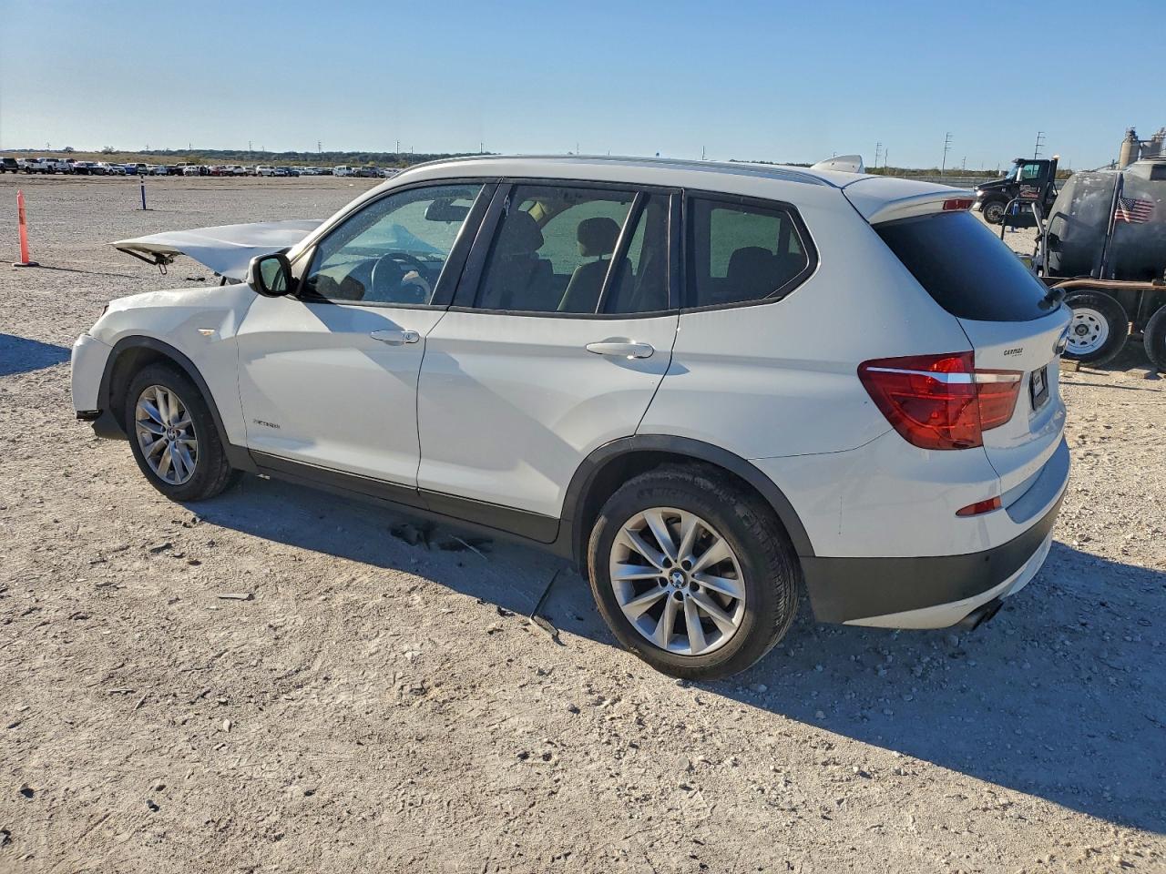 2013 BMW X3 XDRIVE28I photo 2