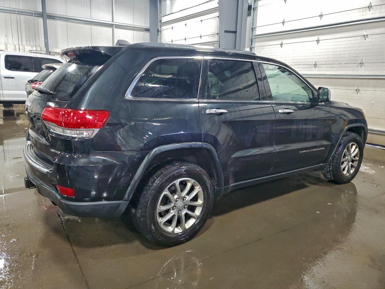 2016 JEEP GRAND CHEROKEE LIMITED photo 3