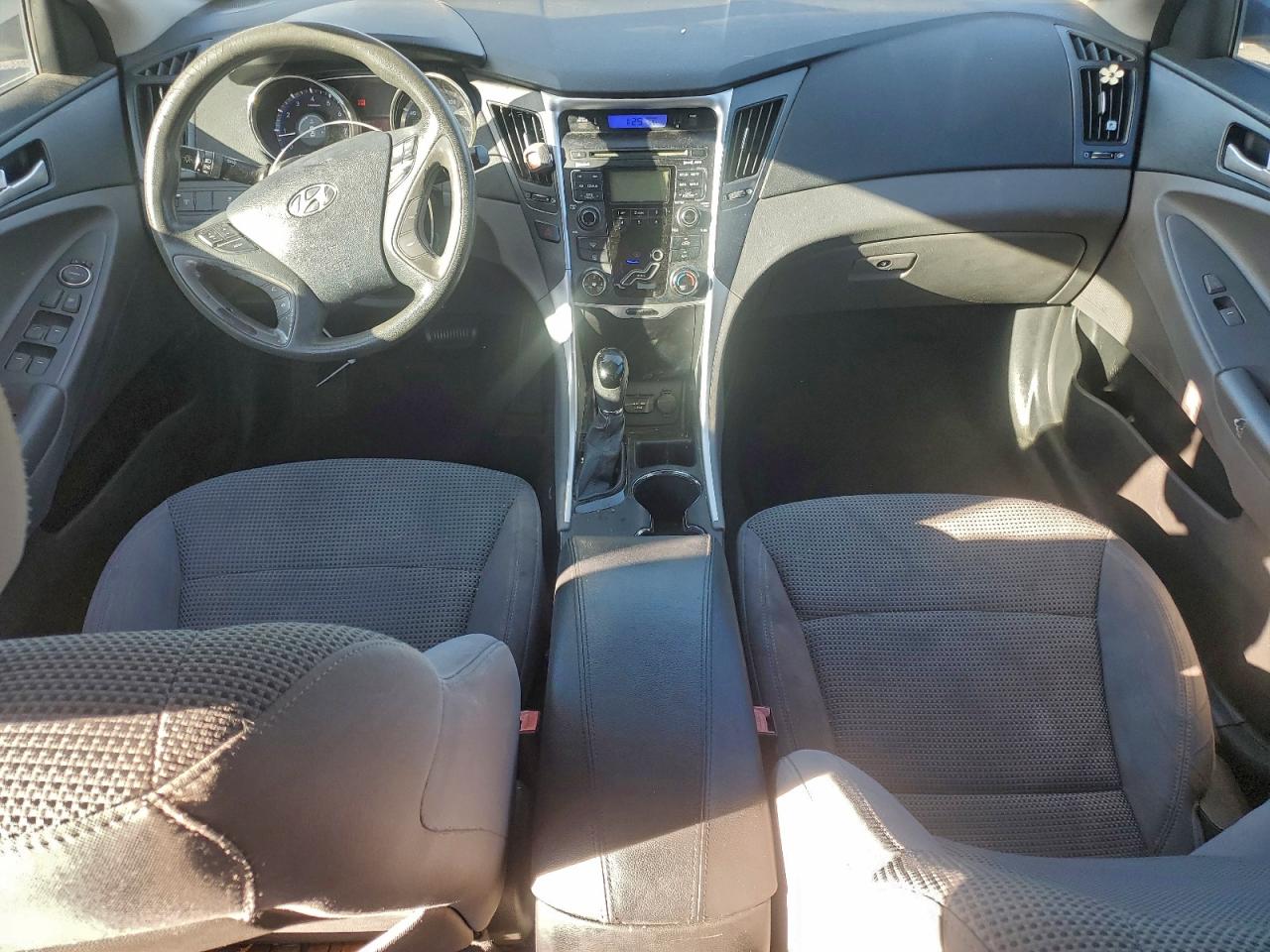 2011 HYUNDAI SONATA GLS photo 8