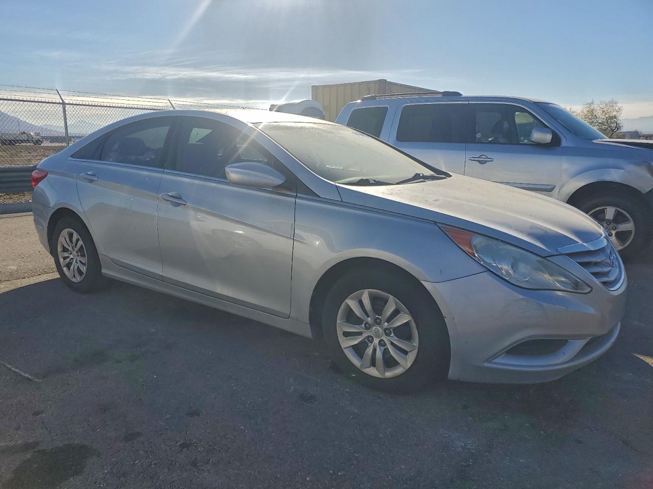 2011 HYUNDAI SONATA GLS photo 4