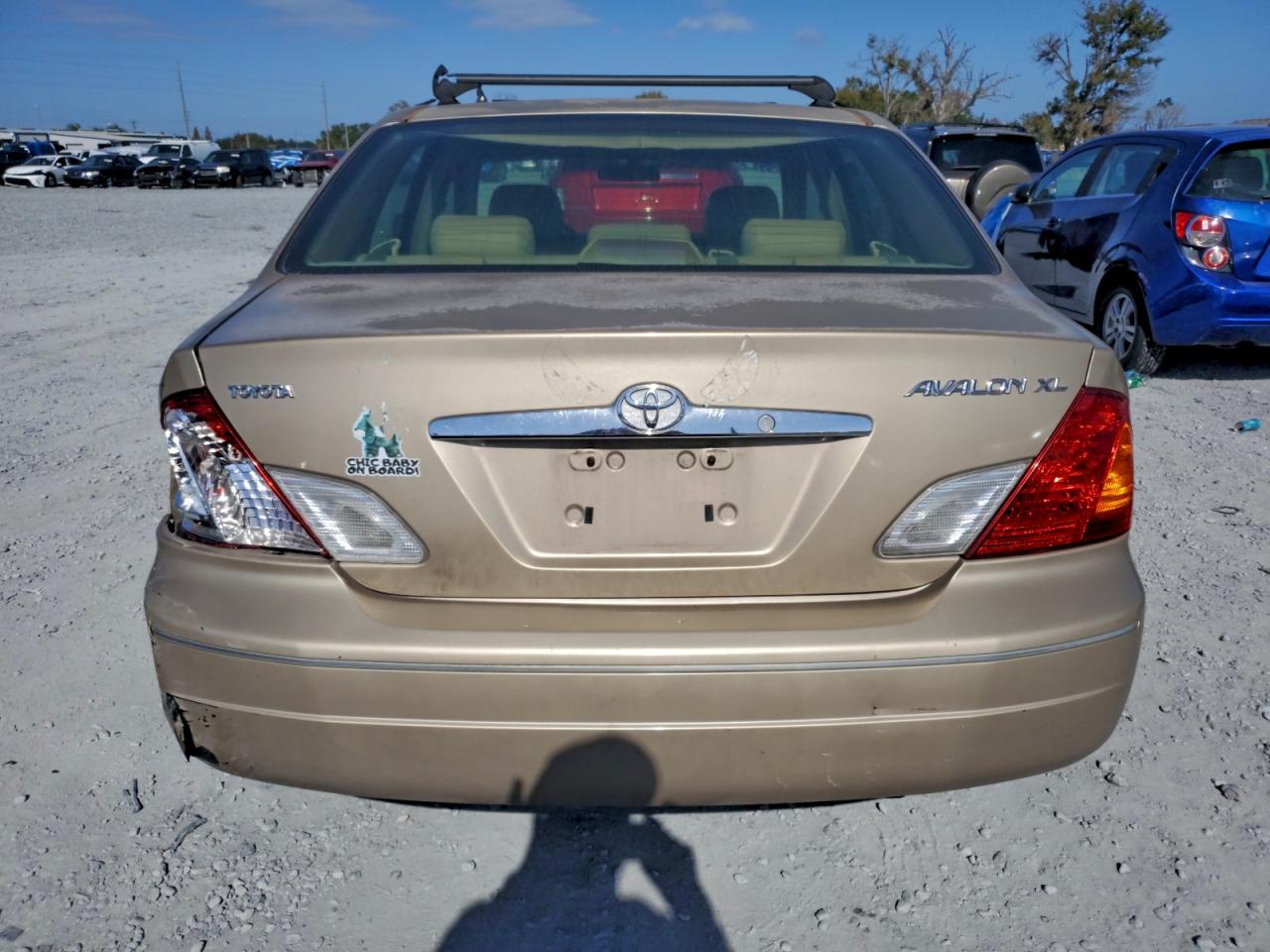 2001 TOYOTA AVALON XL photo 6