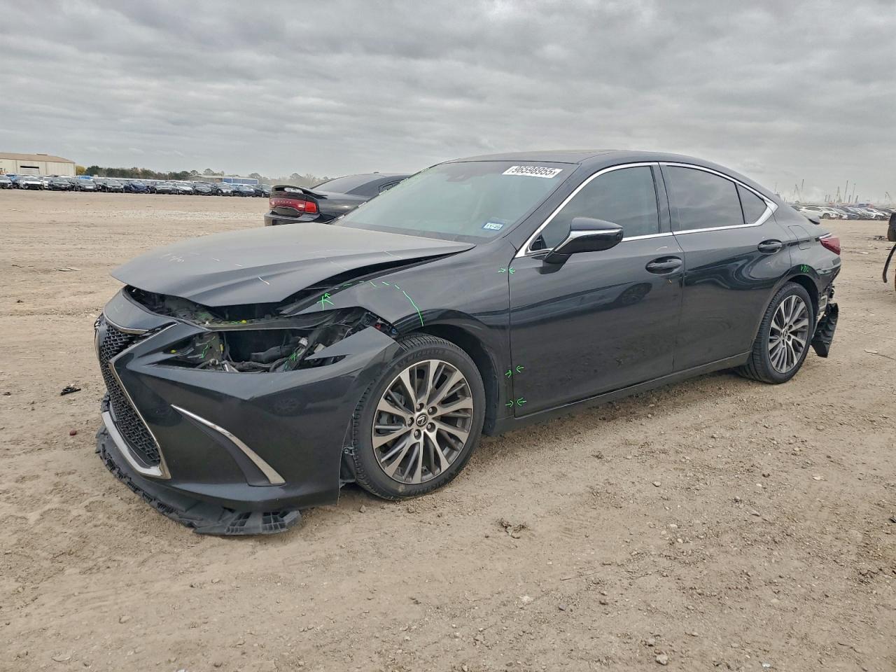 2020 LEXUS ES