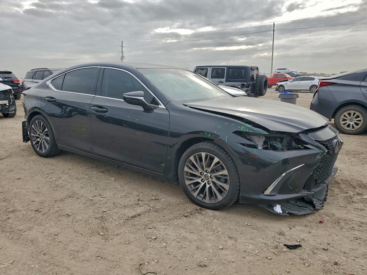 2020 LEXUS ES 350 LUXURY photo 4