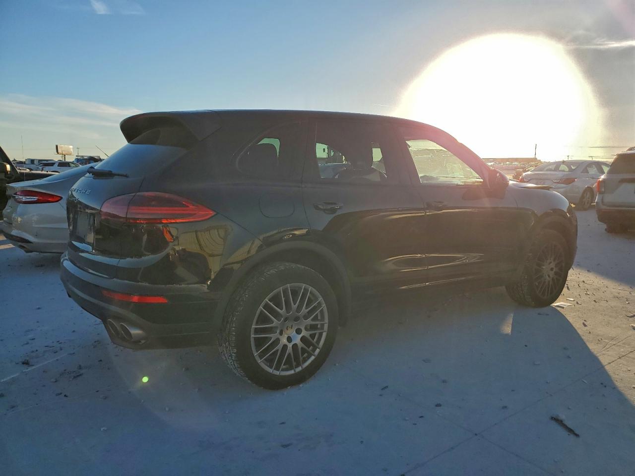 2017 PORSCHE CAYENNE S photo 3
