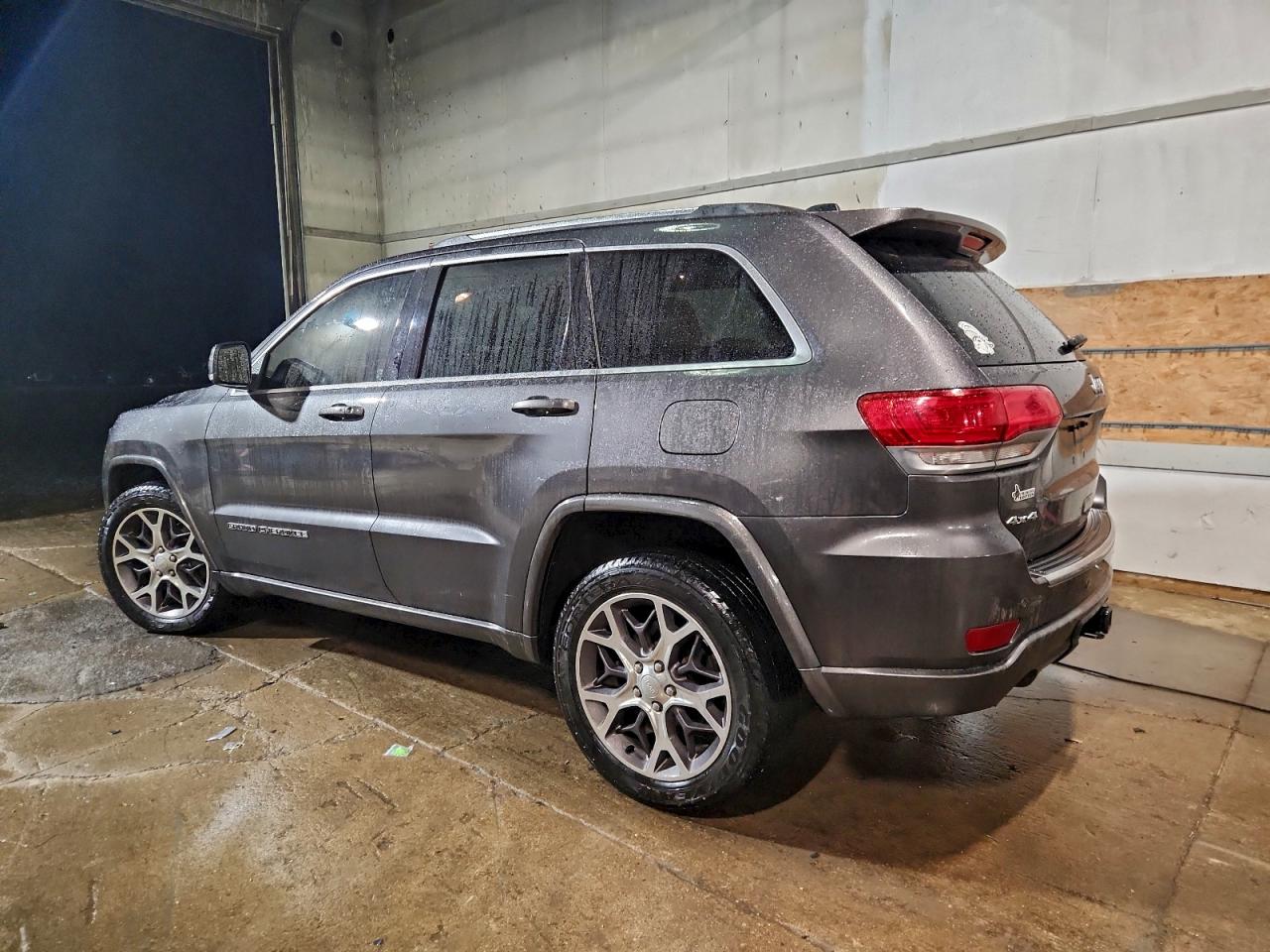 2018 JEEP GRAND CHEROKEE LIMITED photo 2