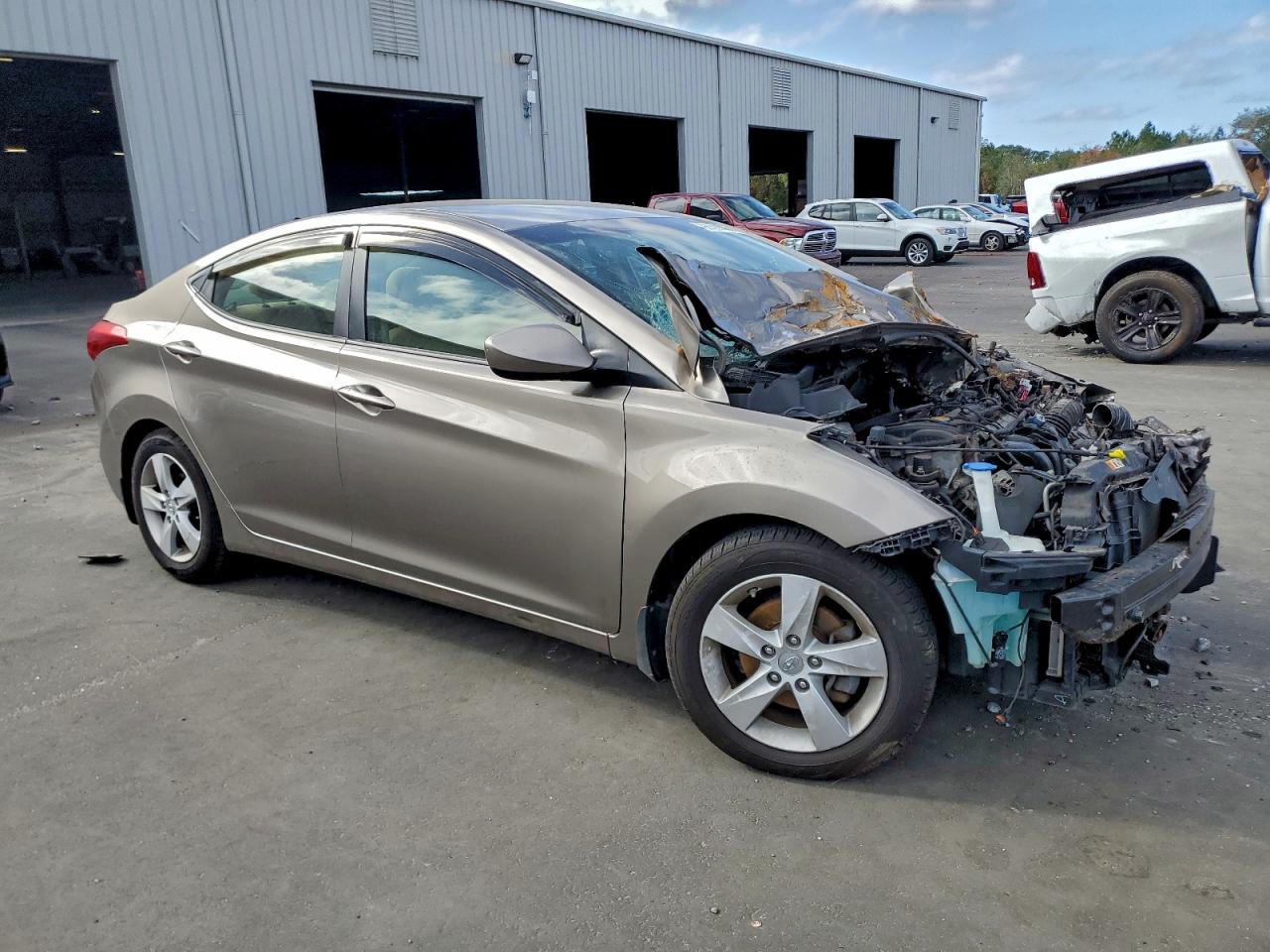 2013 HYUNDAI ELANTRA GLS photo 4