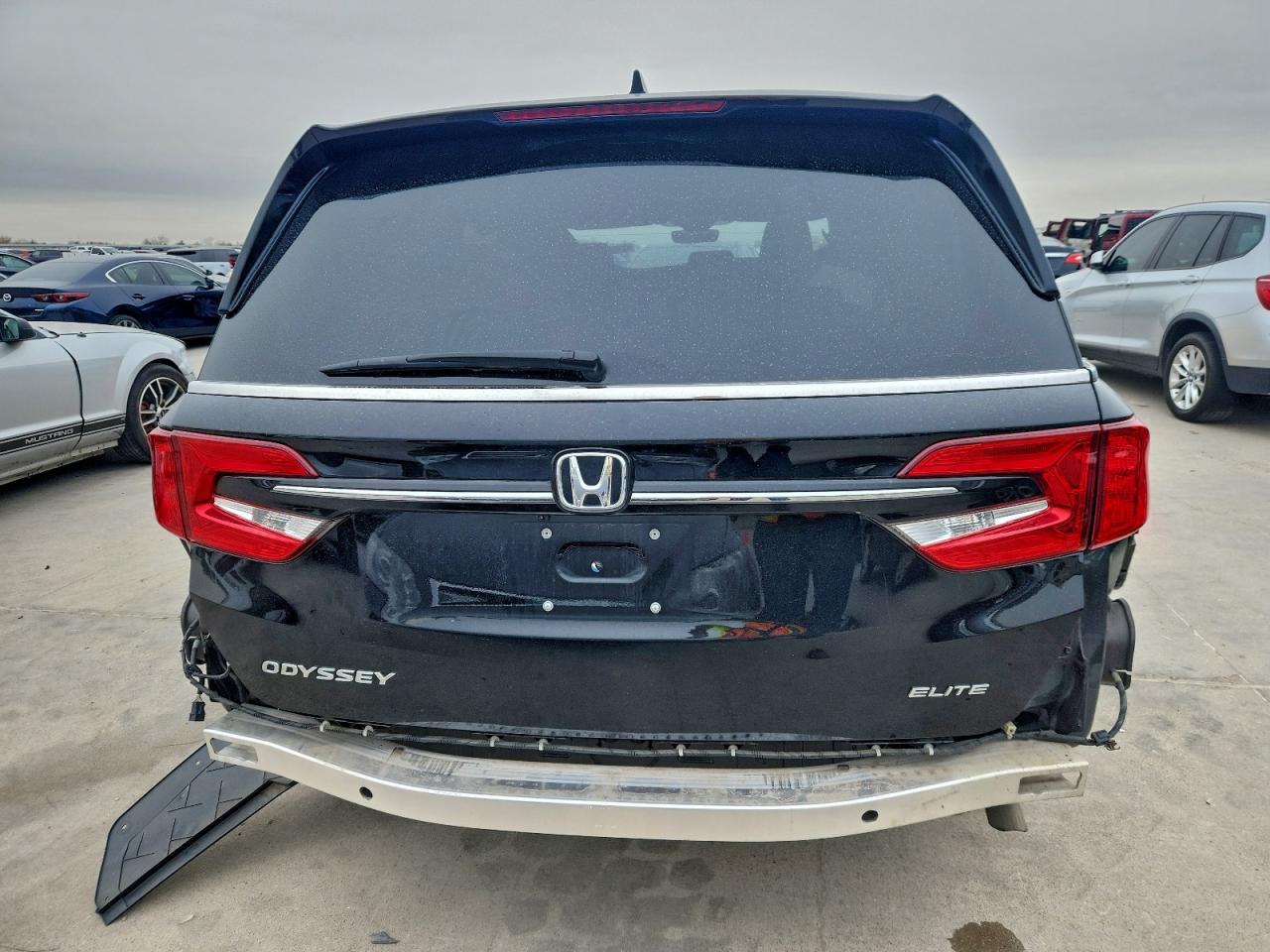 2024 HONDA ODYSSEY ELITE photo 6