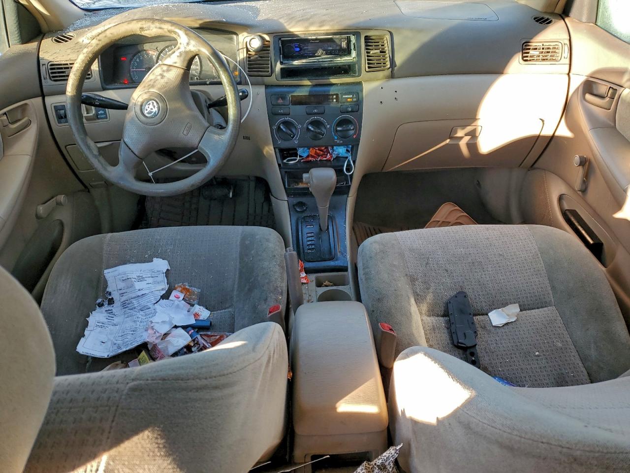 2005 TOYOTA COROLLA CE photo 8