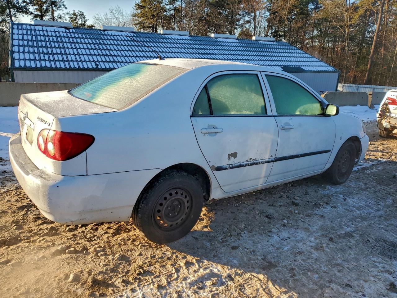 2005 TOYOTA COROLLA CE photo 3