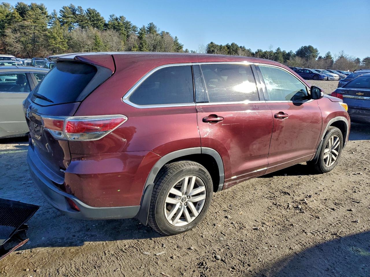 2016 TOYOTA HIGHLANDER LE photo 3