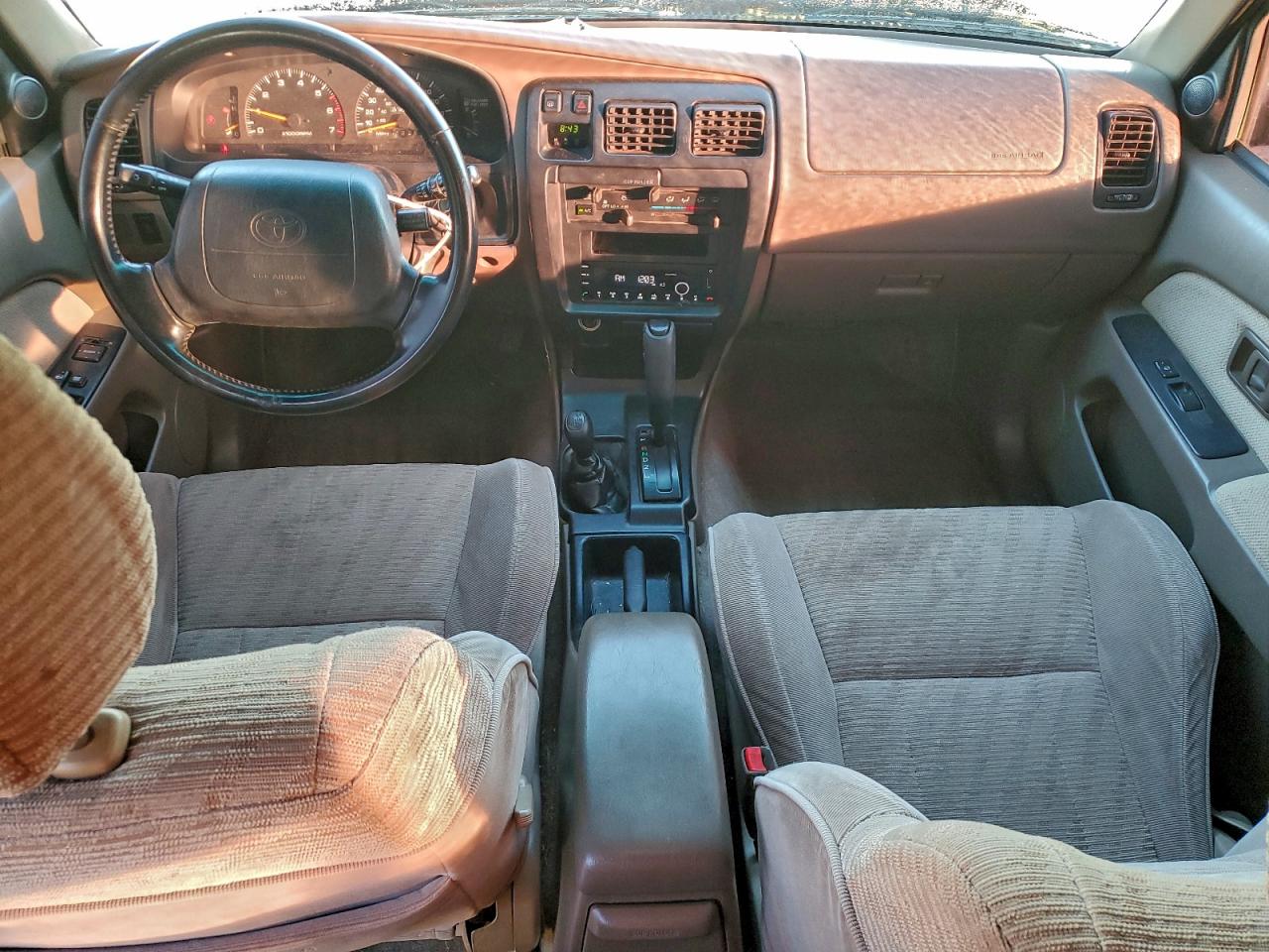 1998 TOYOTA 4RUNNER SR5 photo 8