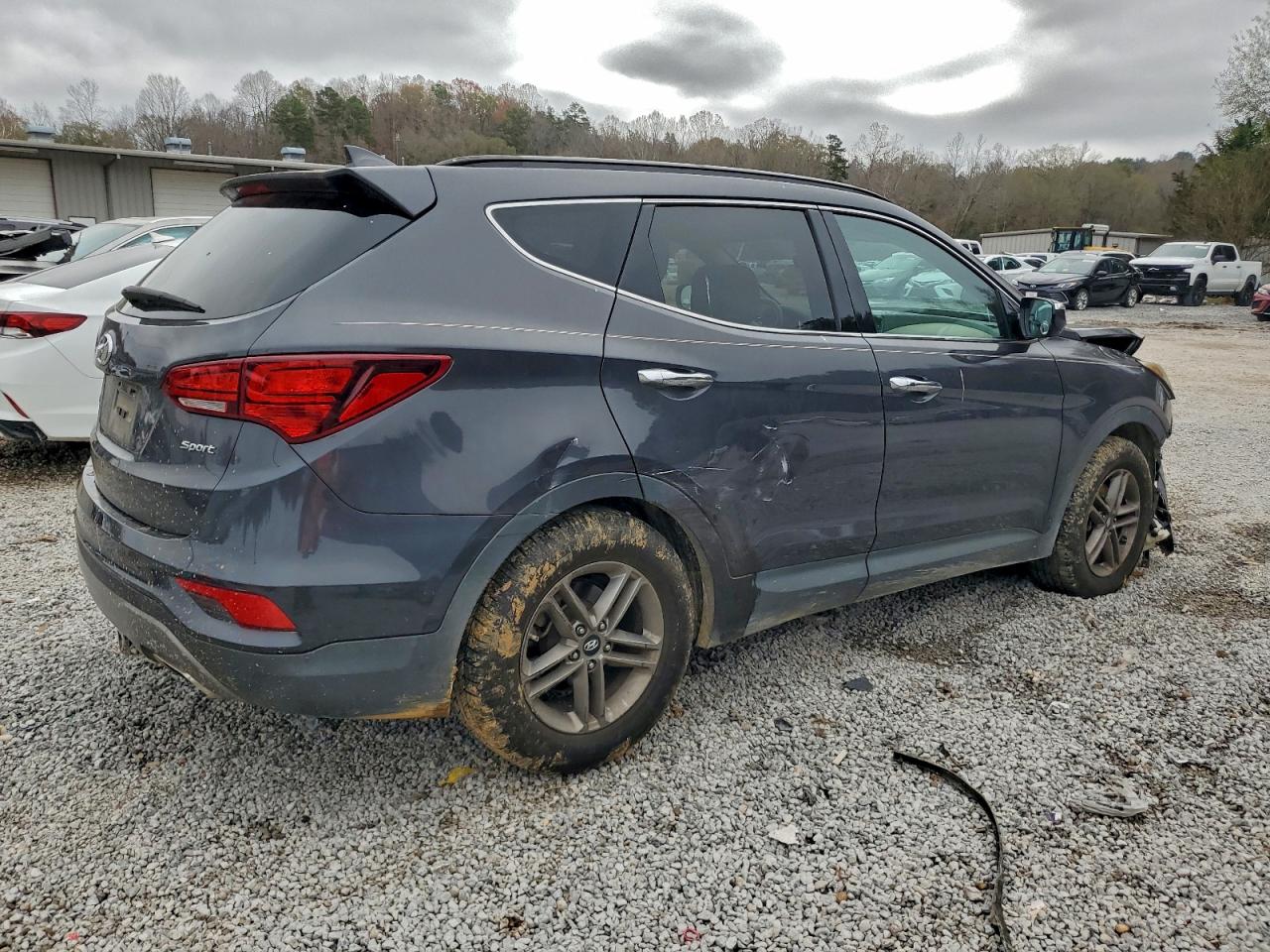 2017 HYUNDAI SANTA FE SPORT photo 3
