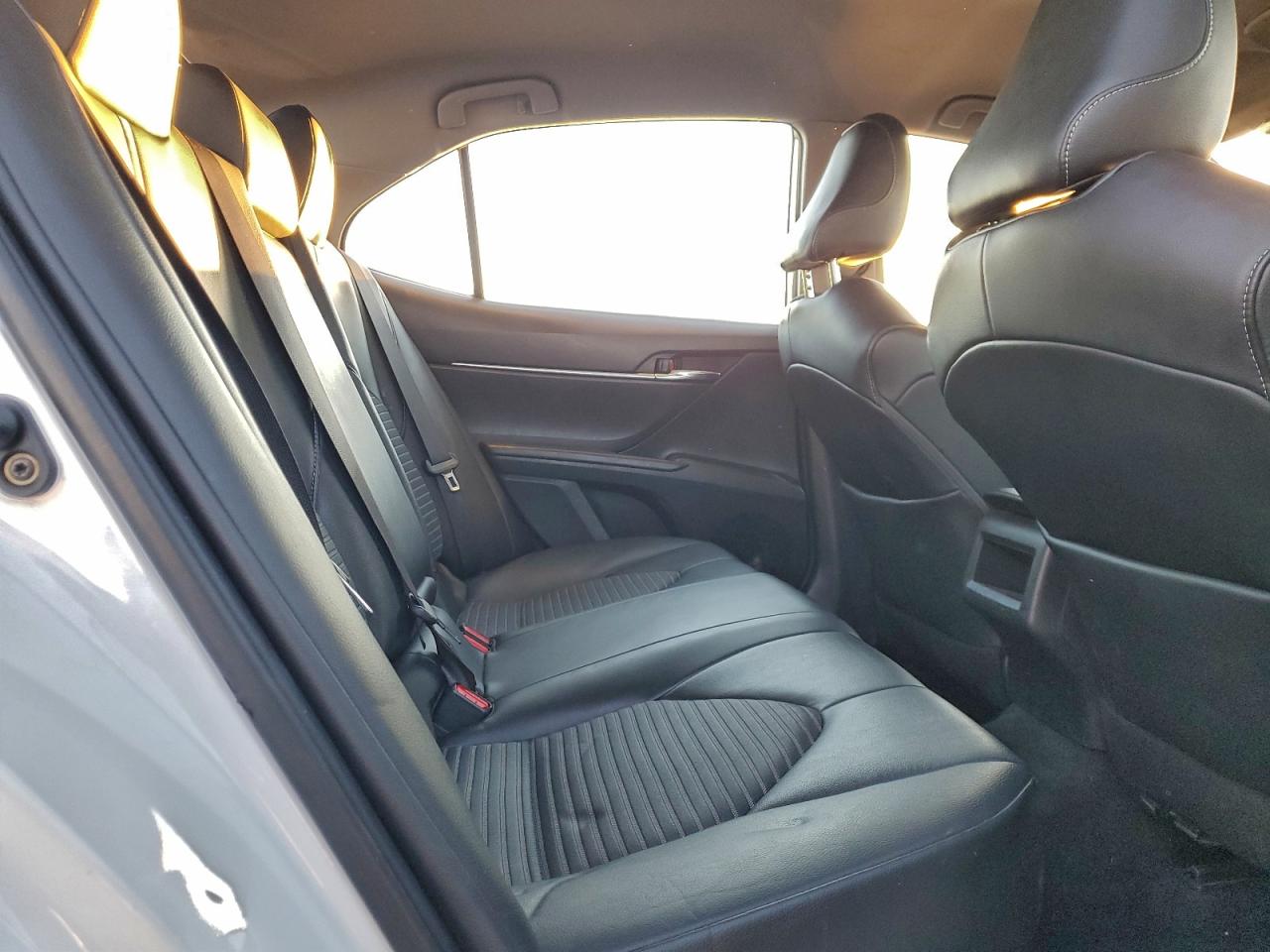 2021 TOYOTA CAMRY SE photo 10