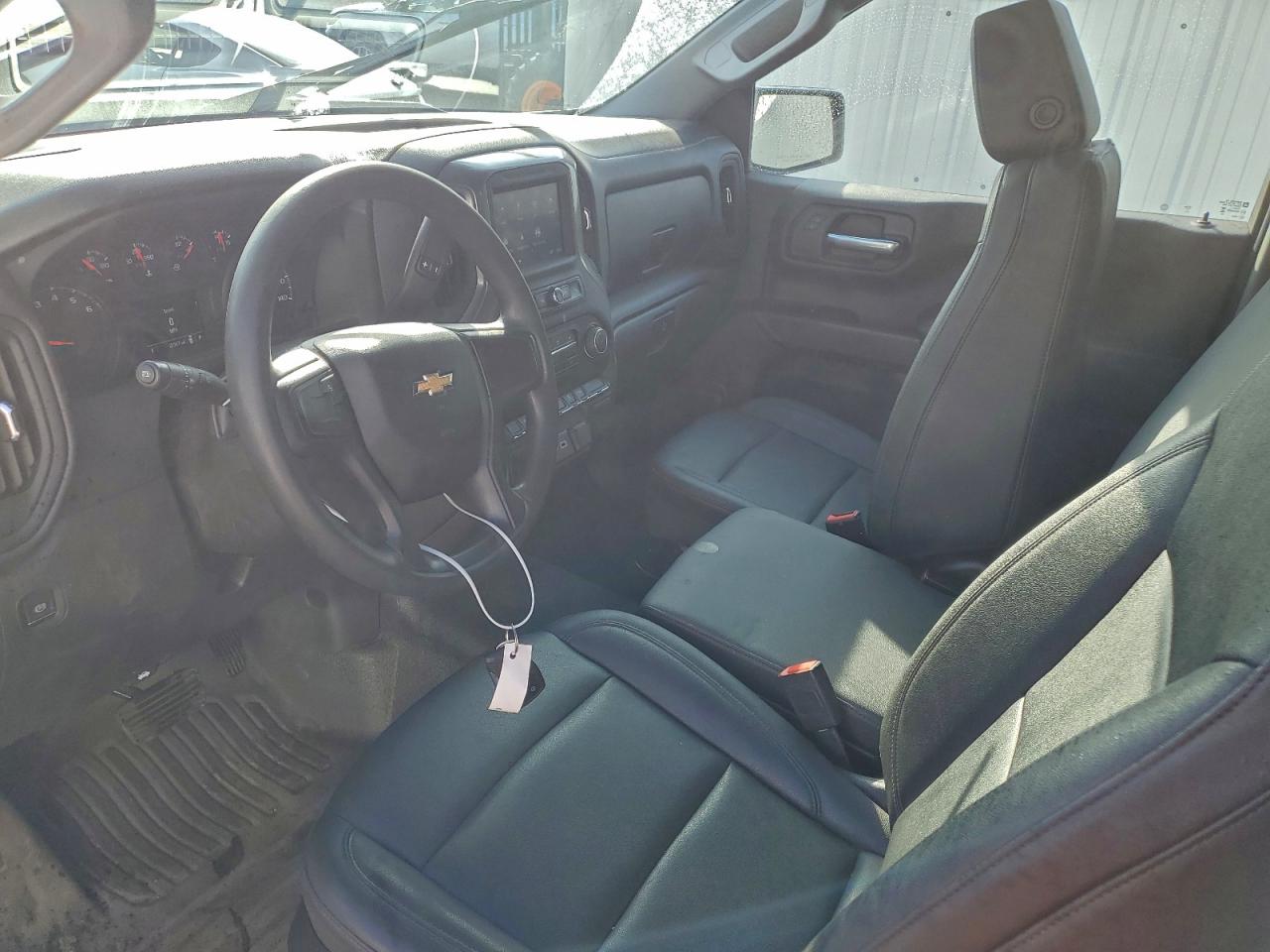 2023 CHEVROLET SILVERADO C1500 photo 8