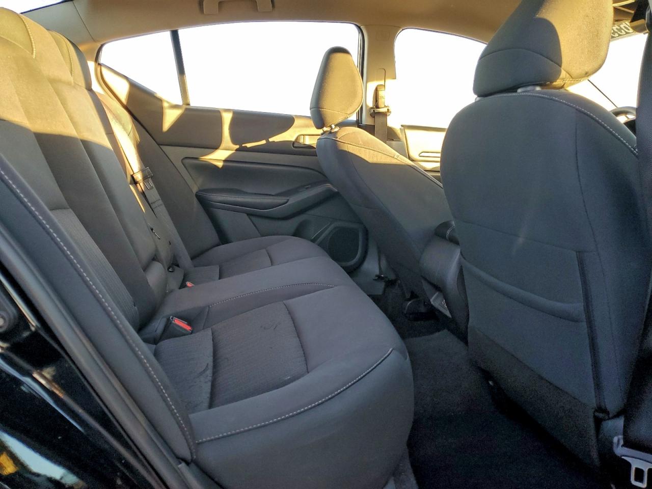 2025 NISSAN ALTIMA SV photo 10