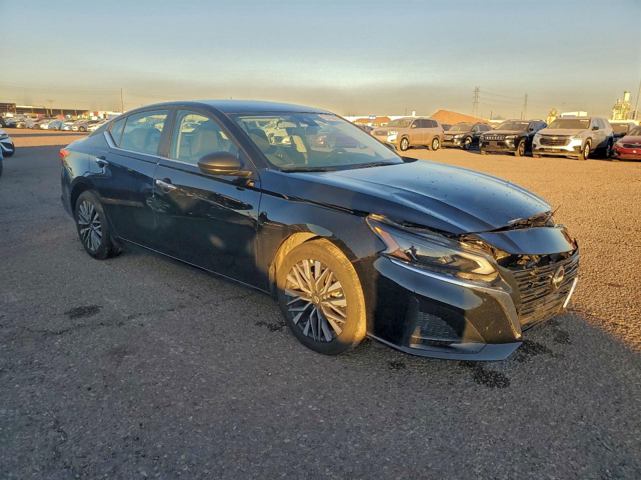 2025 NISSAN ALTIMA SV photo 4