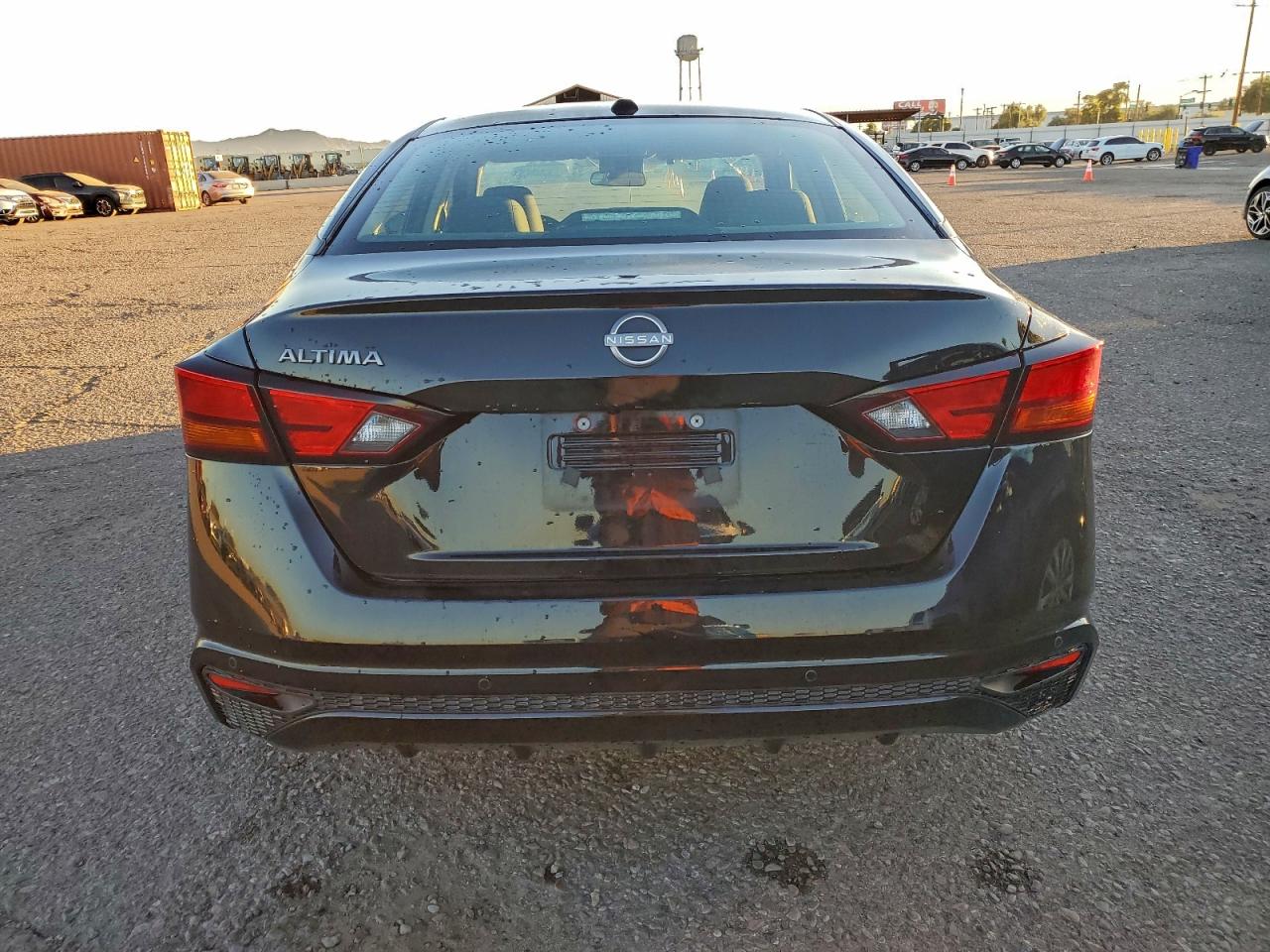 2025 NISSAN ALTIMA SV photo 6