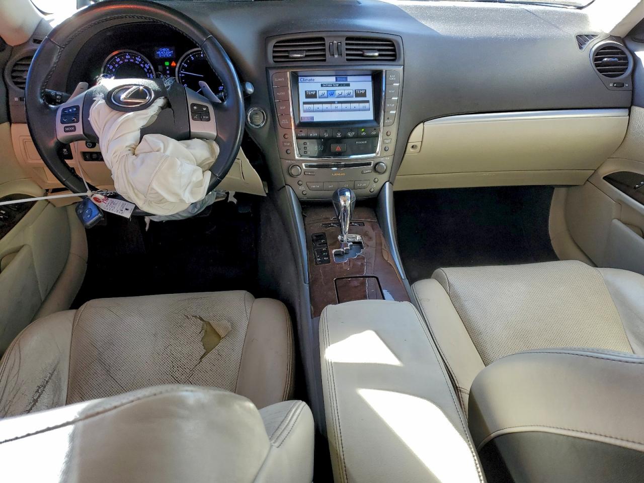 2012 LEXUS IS 250 photo 8