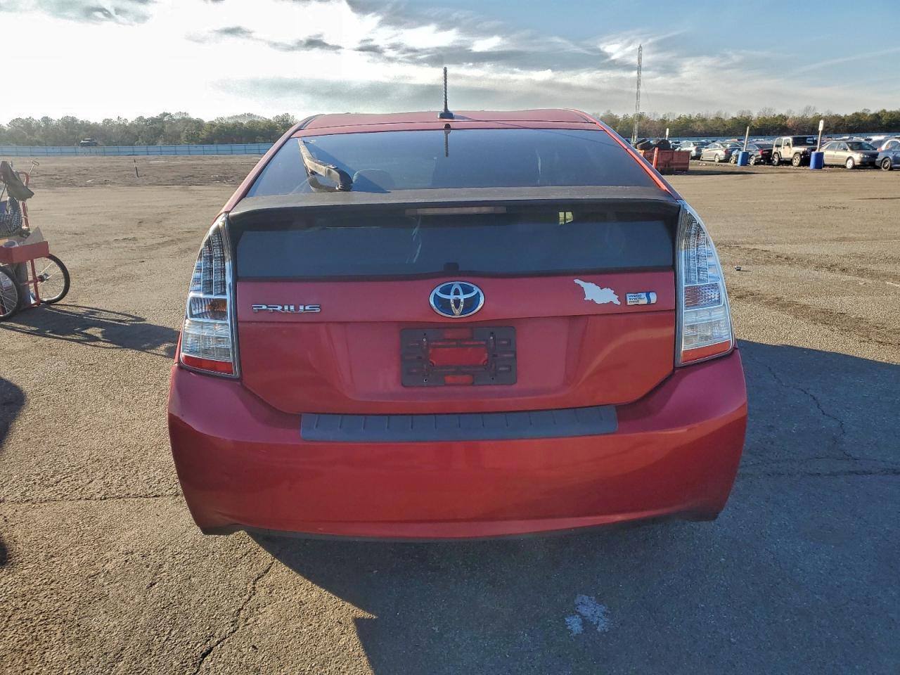 2011 TOYOTA PRIUS photo 11