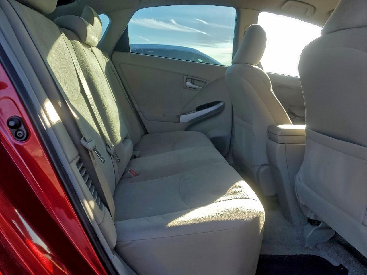 2011 TOYOTA PRIUS photo 19