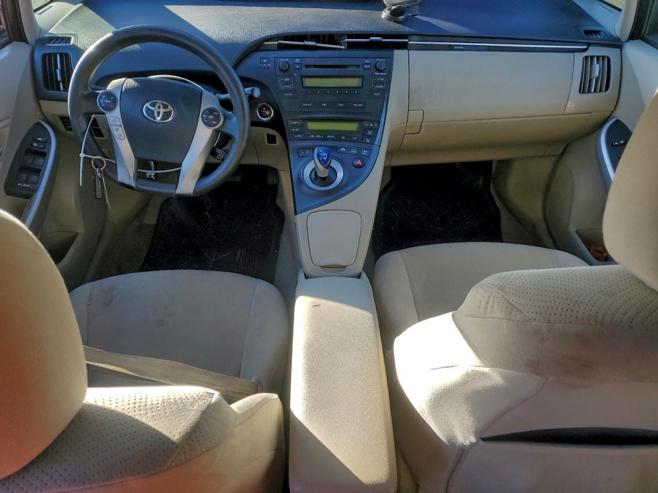 2011 TOYOTA PRIUS photo 15