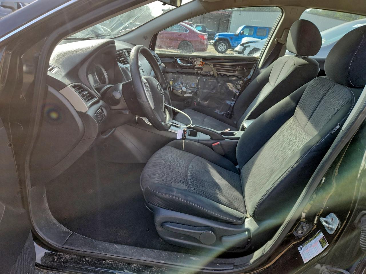 2014 NISSAN SENTRA S photo 7